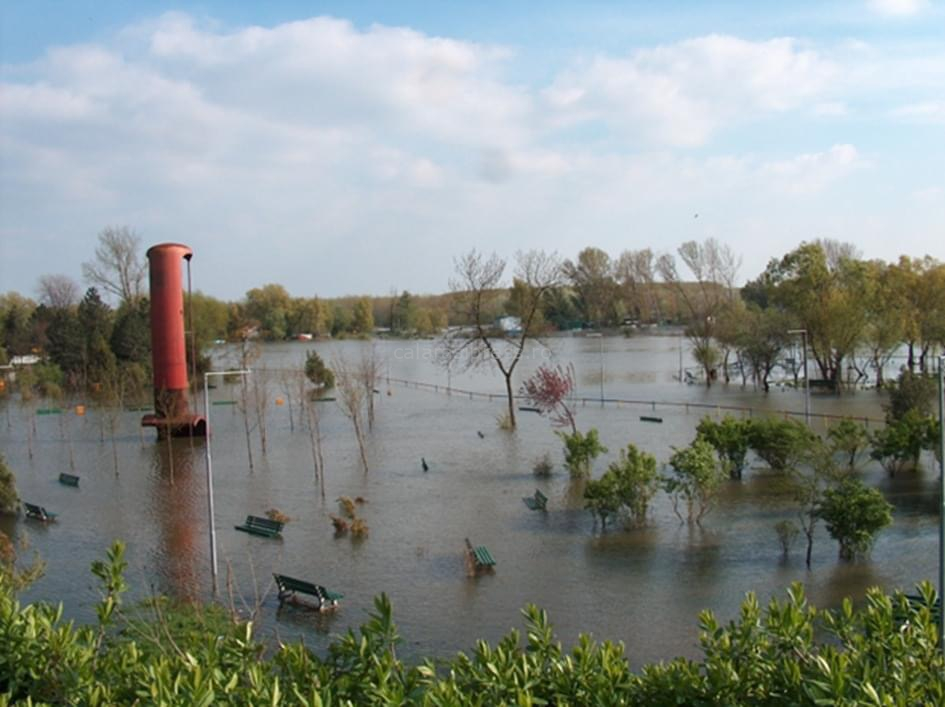 Foto: Constantin Tudor / Parcul Jirlău Călărași - 2006