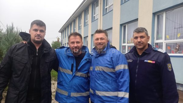 Jandarmii din Călărași, în prima linie alături de colegii din Galați în lupta cu inundațiile