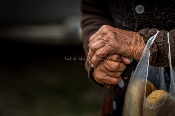 Vești bune pentru românii cu venituri mici: Ajutorul social a fost mărit! Află cum poți beneficia