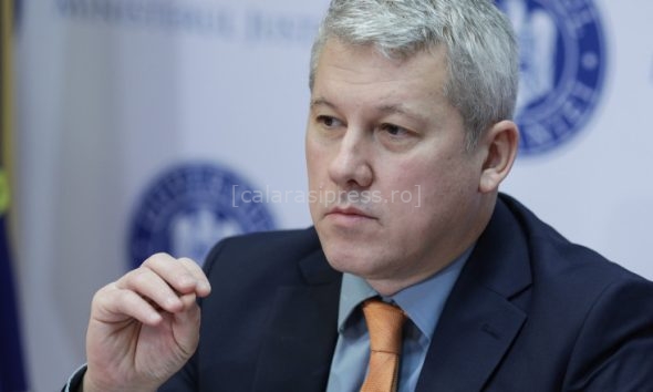 PNL, USR și UDMR au decis susținerea lui Nicușor Dan în turul doi al alegerilor prezidențiale. “Orice alegător care nu își dorește extremism, să vină la vot”, a spus Cătălin Predoiu, liderul interimar al PNL