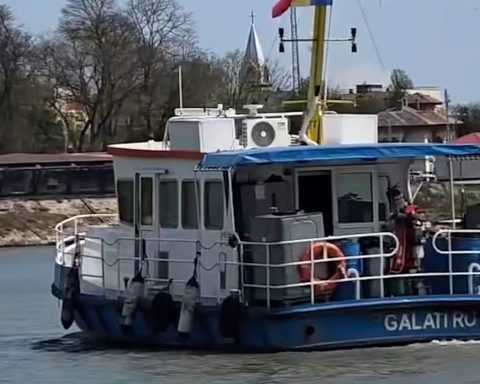 Măsurători pentru deblocarea dragajului pe Borcea: lucrările au început la Călărași