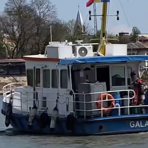 Măsurători pentru deblocarea dragajului pe Borcea: lucrările au început la Călărași