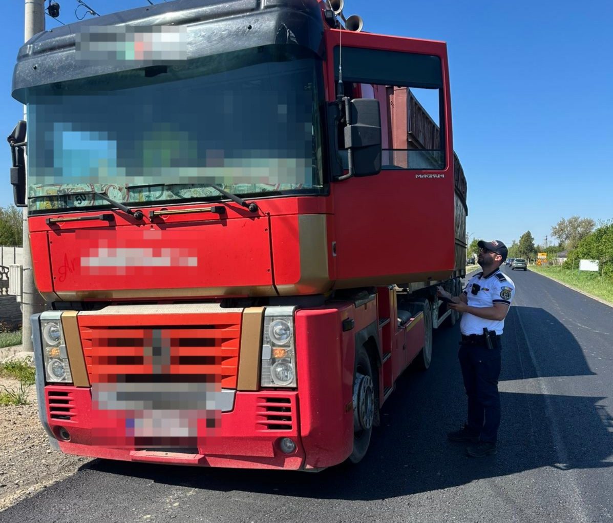 Camioanele și autobuzele, luate la verificări în județul Călărași. Poliția Rutieră a început acțiunea „TRUCK & BUS”