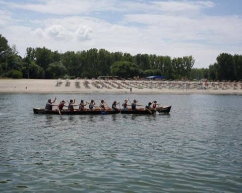 Descoperă Rowmania revine la Călărași pe 27 iunie 2026. Concurs de canotcă 10+1, activități pentru copii și evenimente dedicate Zilei Dunării în Parcul Central.
